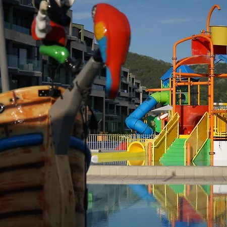 Hvd Reina Del Mar - Premium Service & Free Parking Szálloda