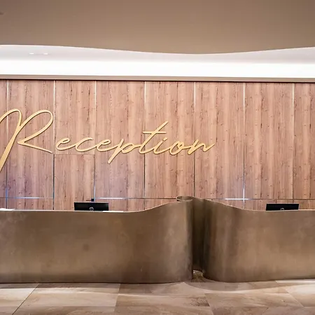 Hvd Reina Del Mar - Premium Service & Free Parking