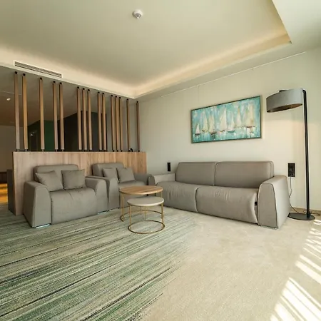 Hvd Reina Del Mar - Premium Service & Free Parking Hotel Obzor