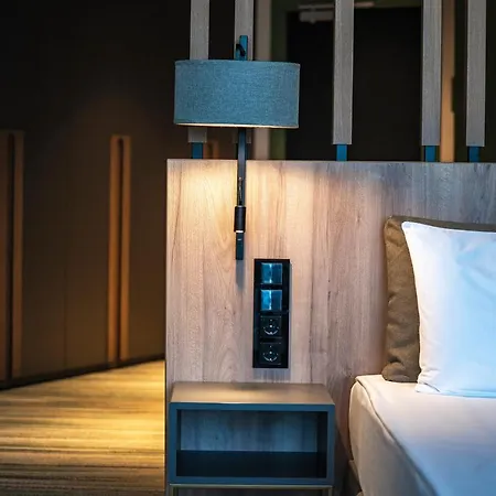 Hvd Reina Del Mar - Premium Service & Free Parking Hotel