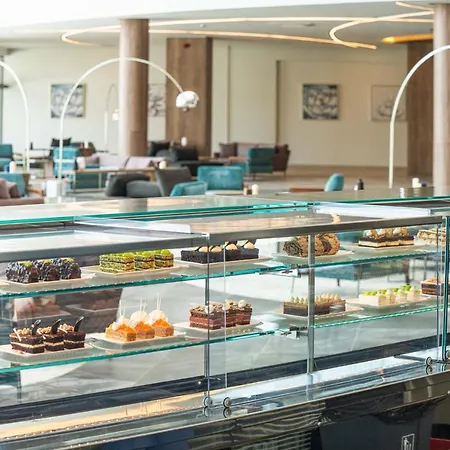 Hvd Reina Del Mar - Premium Service & Free Parking Отель 5*