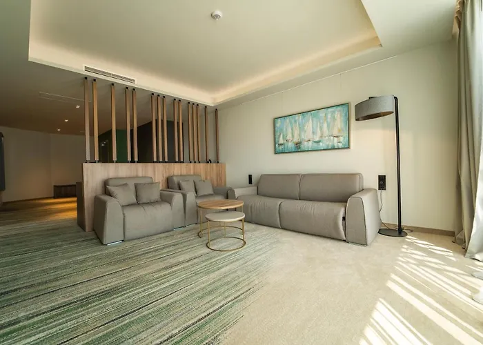 Hvd Reina Del Mar - Premium Service & Free Parking מלון אובזור