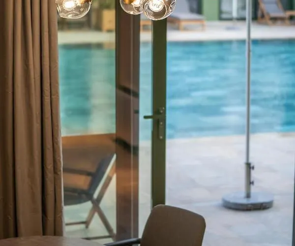 Hvd Reina Del Mar - Premium Service & Free Parking Хотел Обзор