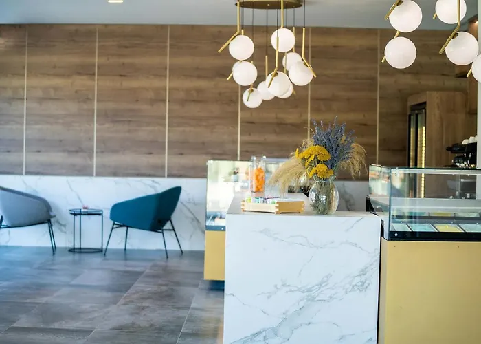 Hvd Reina Del Mar - Premium Service & Free Parking