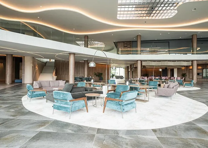 Hvd Reina Del Mar - Premium Service & Free Parking Hotel