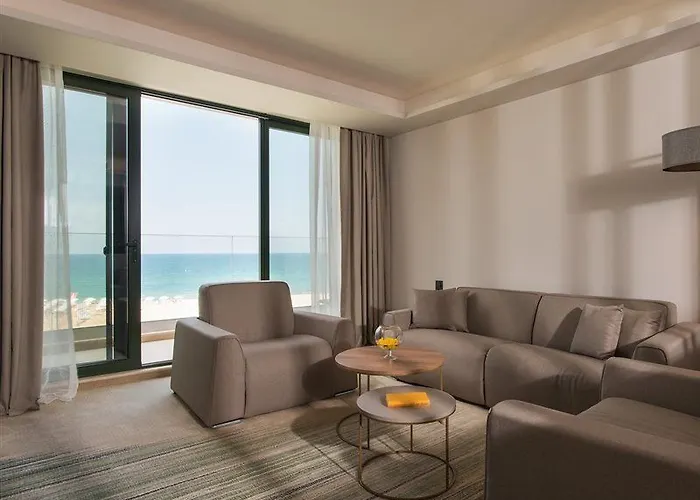 Hvd Reina Del Mar - Premium Service & Free Parking