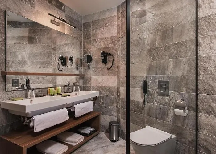 Hvd Reina Del Mar - Premium Service & Free Parking Hotel